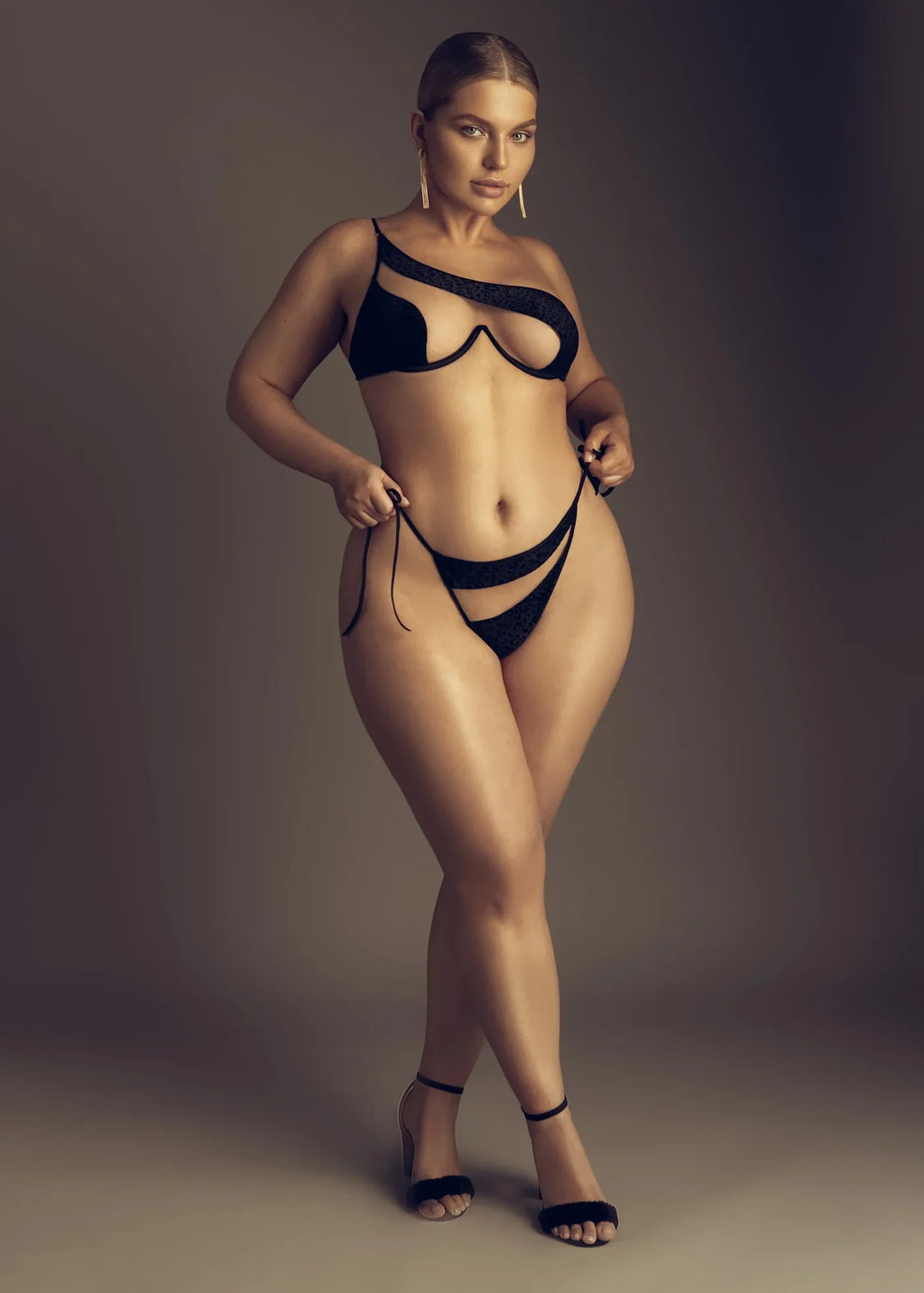 Mia